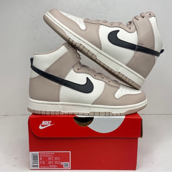 Nike Dunk High WMNS “Fossil Stone” 2023 - Picture 1 of 4